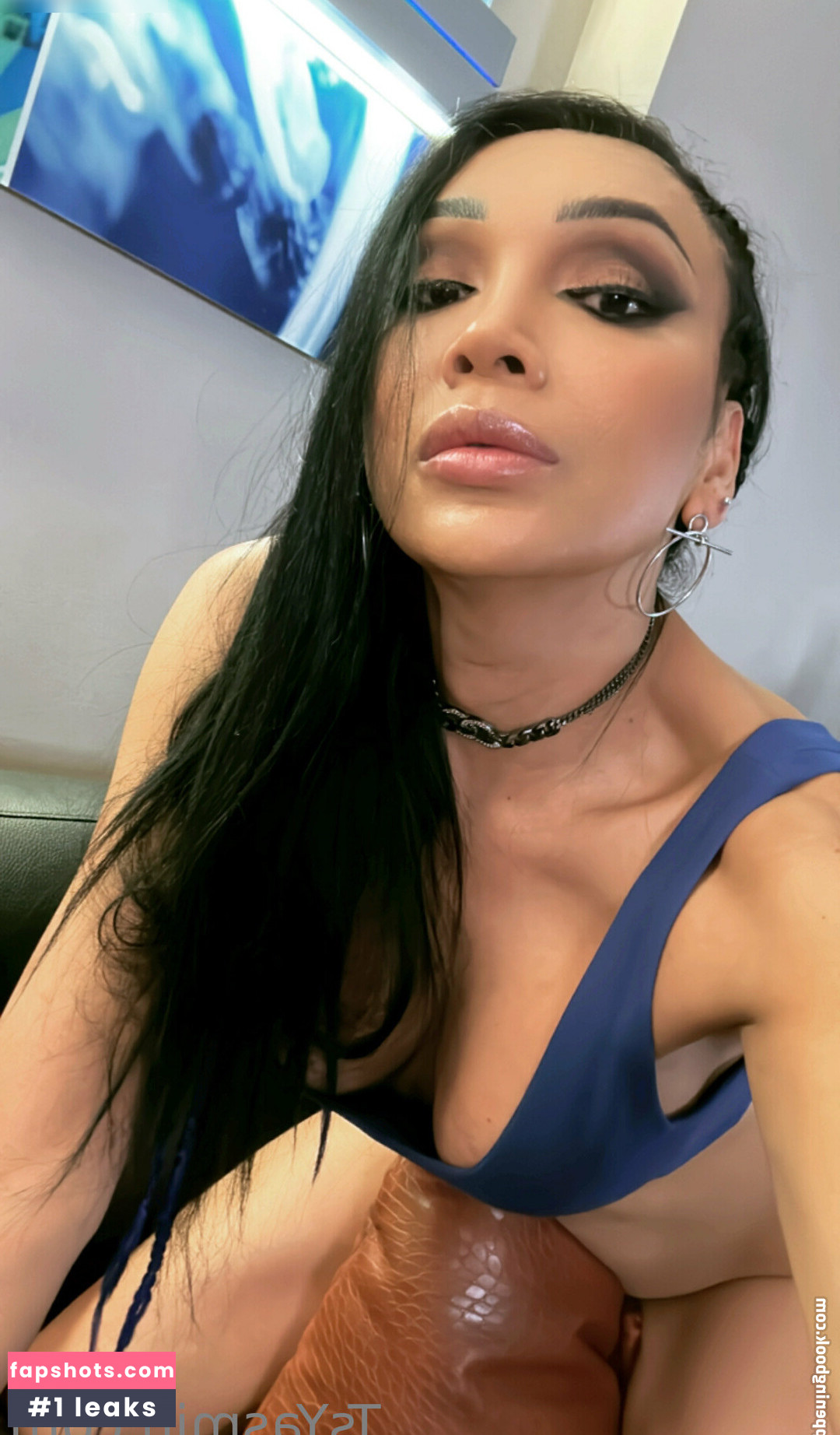 Yasmin Lee gallery photo #60