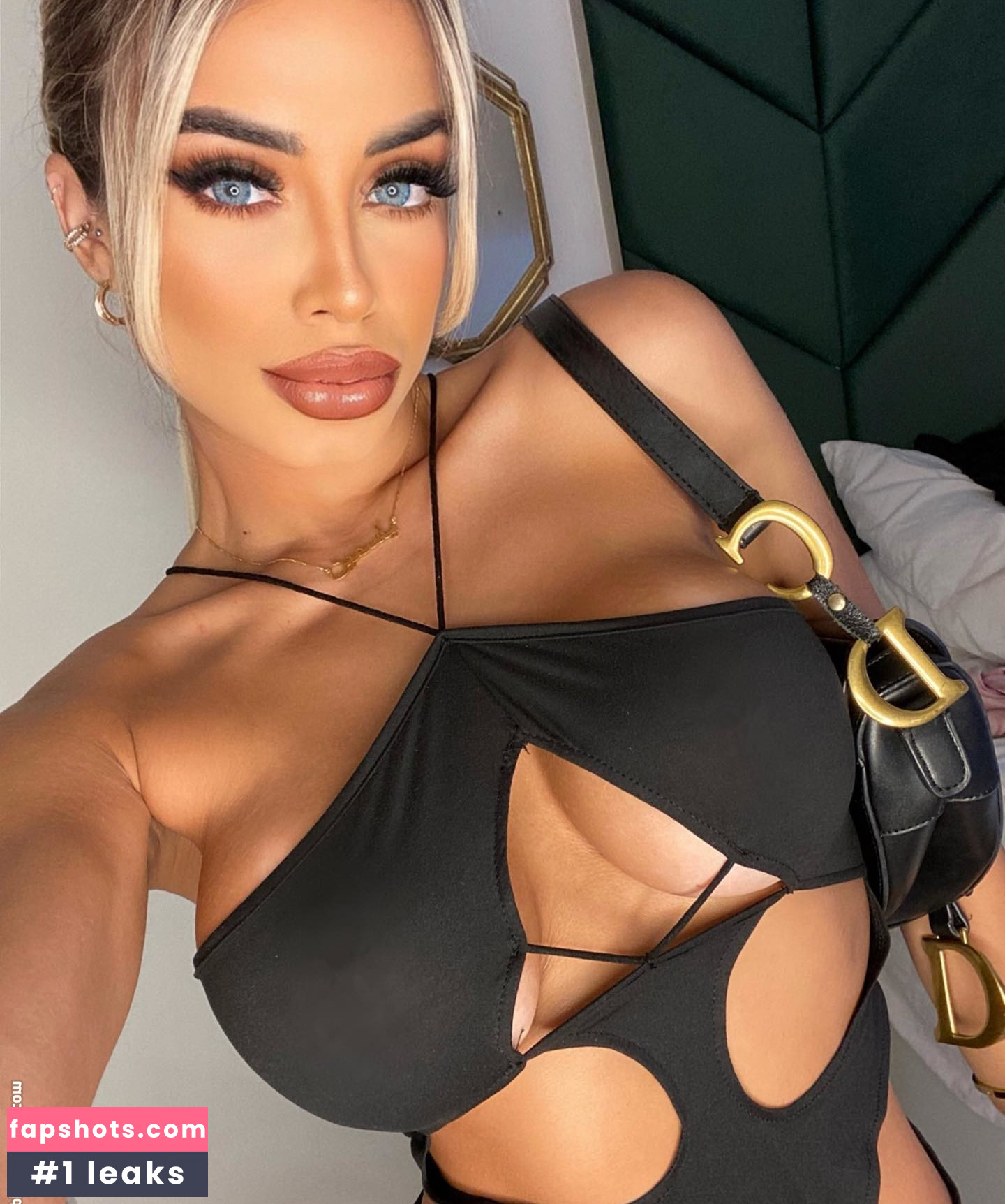 Yasmin Maia gallery photo #10