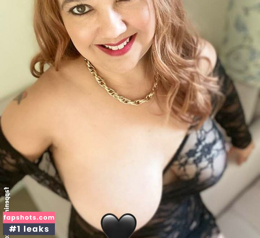 Yasmin gallery photo #16