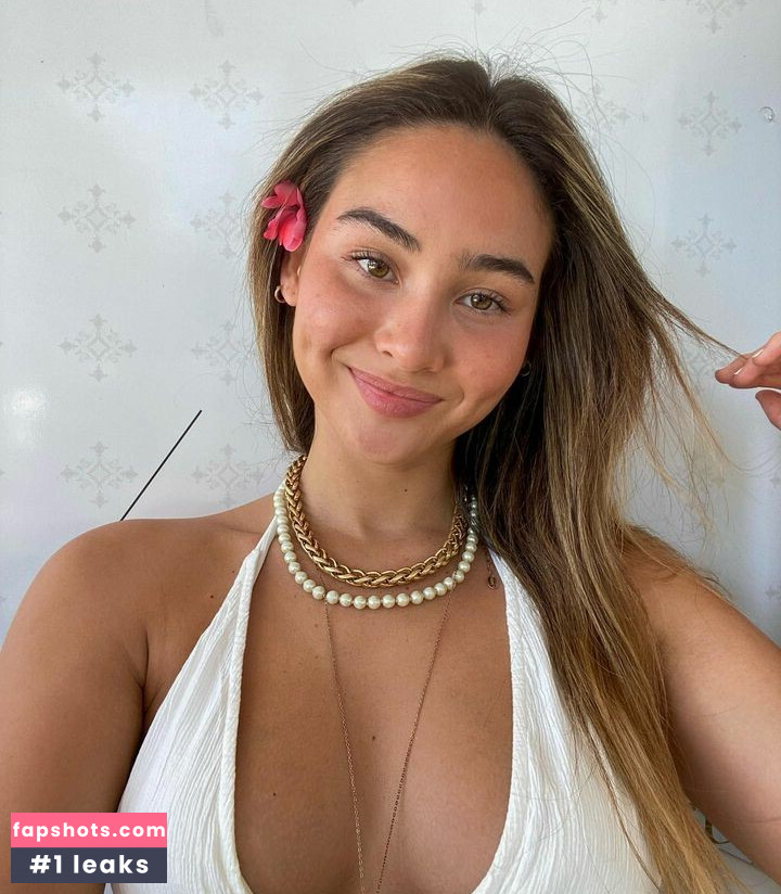 Yasmin Prenter gallery photo #2