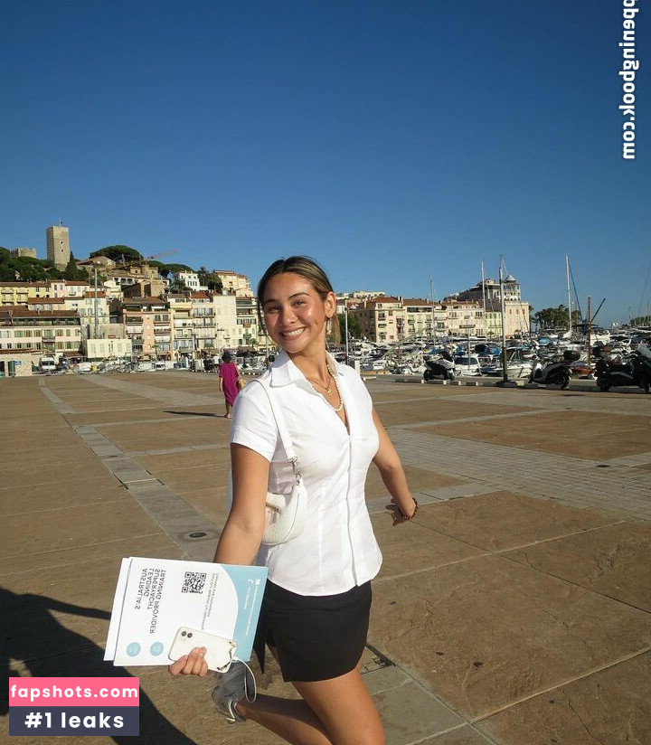 Yasmin Prenter gallery photo #12