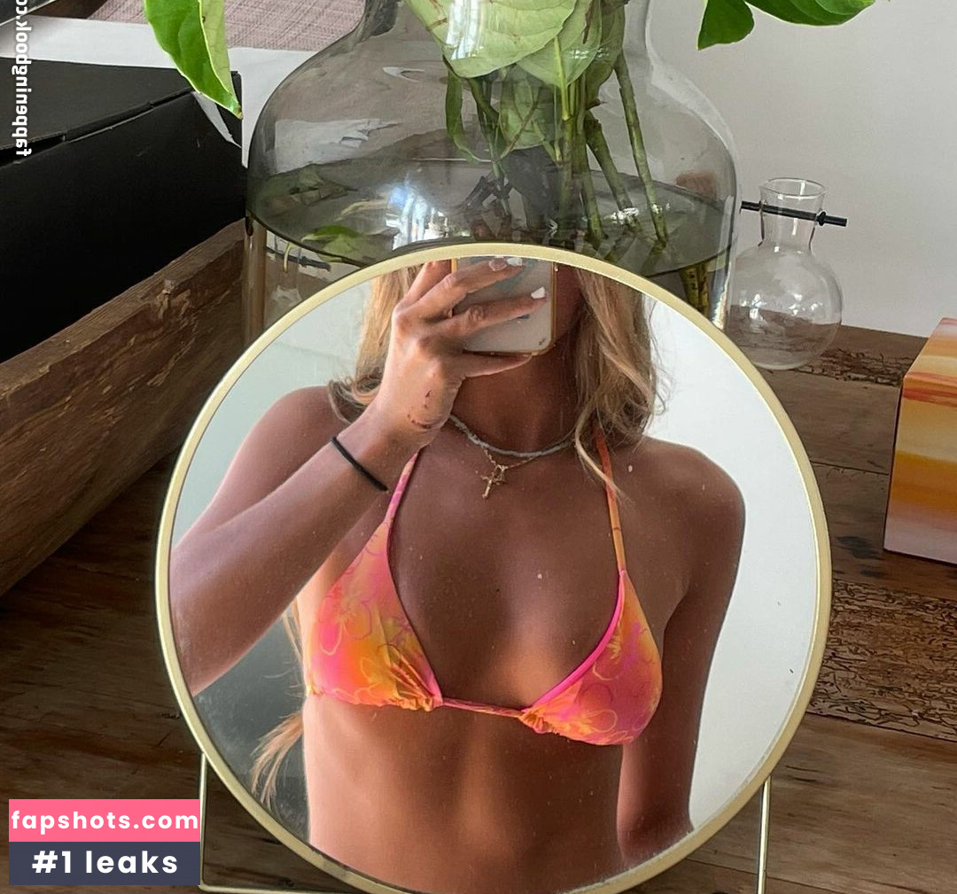 Yasmin Prenter gallery photo #3