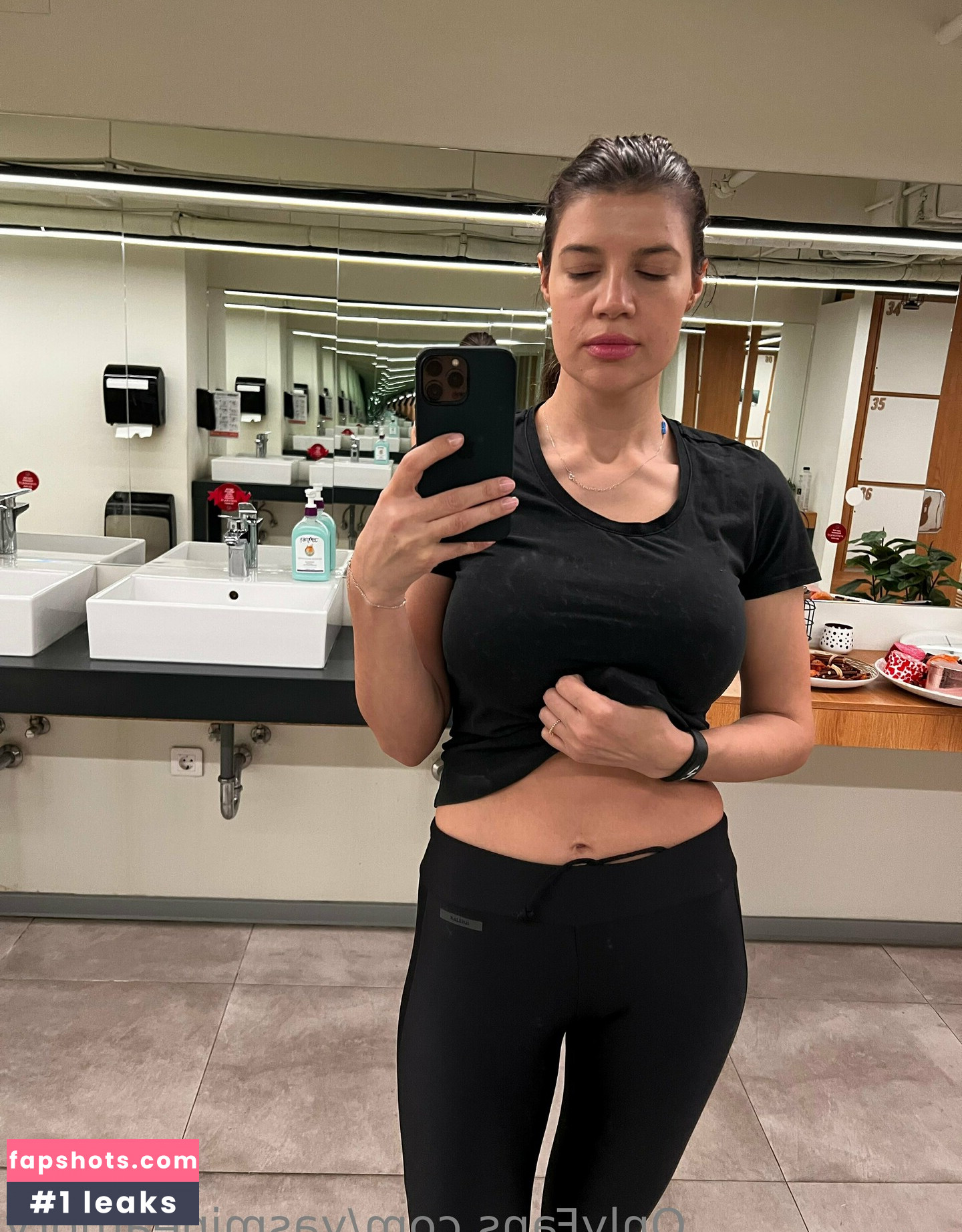 yasmineamory Nude Leaks OnlyFans Photos #35 - LeakJerk