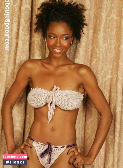 Yaya DaCosta gallery photo #25