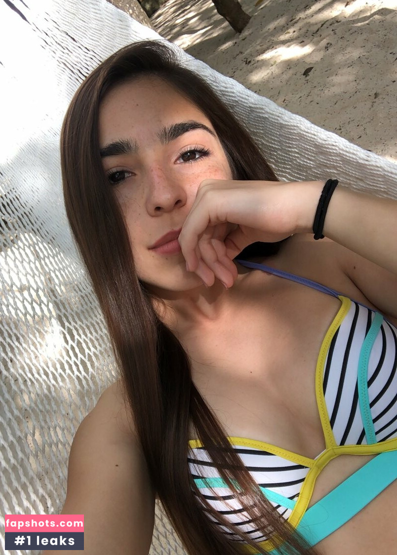 Yazmin Cantu gallery photo #12