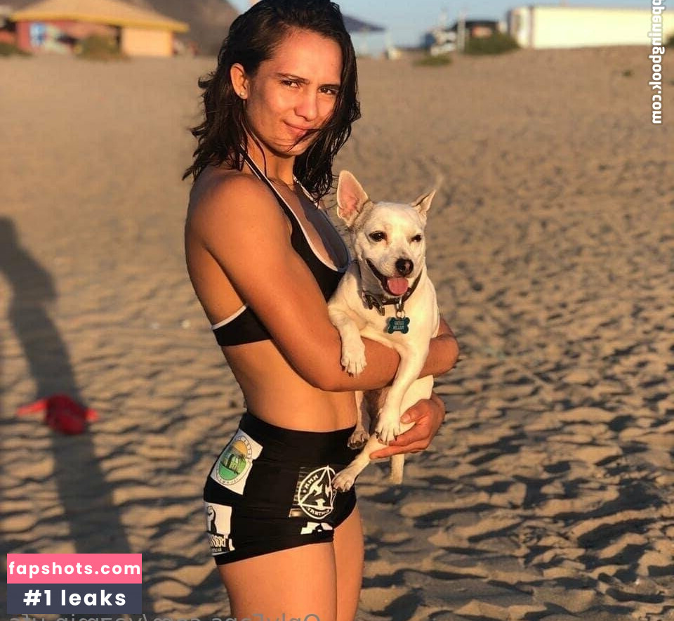 yazmin.ufc Nude Leaks OnlyFans Photos #5 - LeakJerk