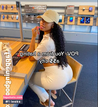 Yazmynswrld gallery photo #25