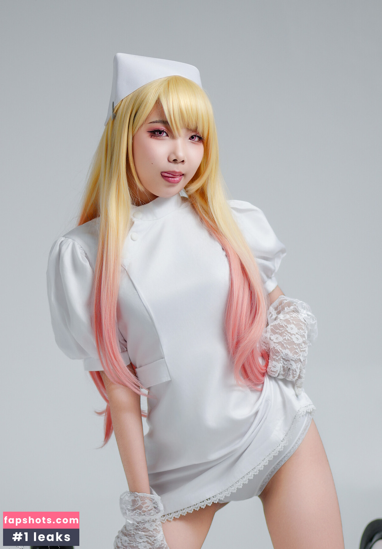 Ye Jin gallery photo #9