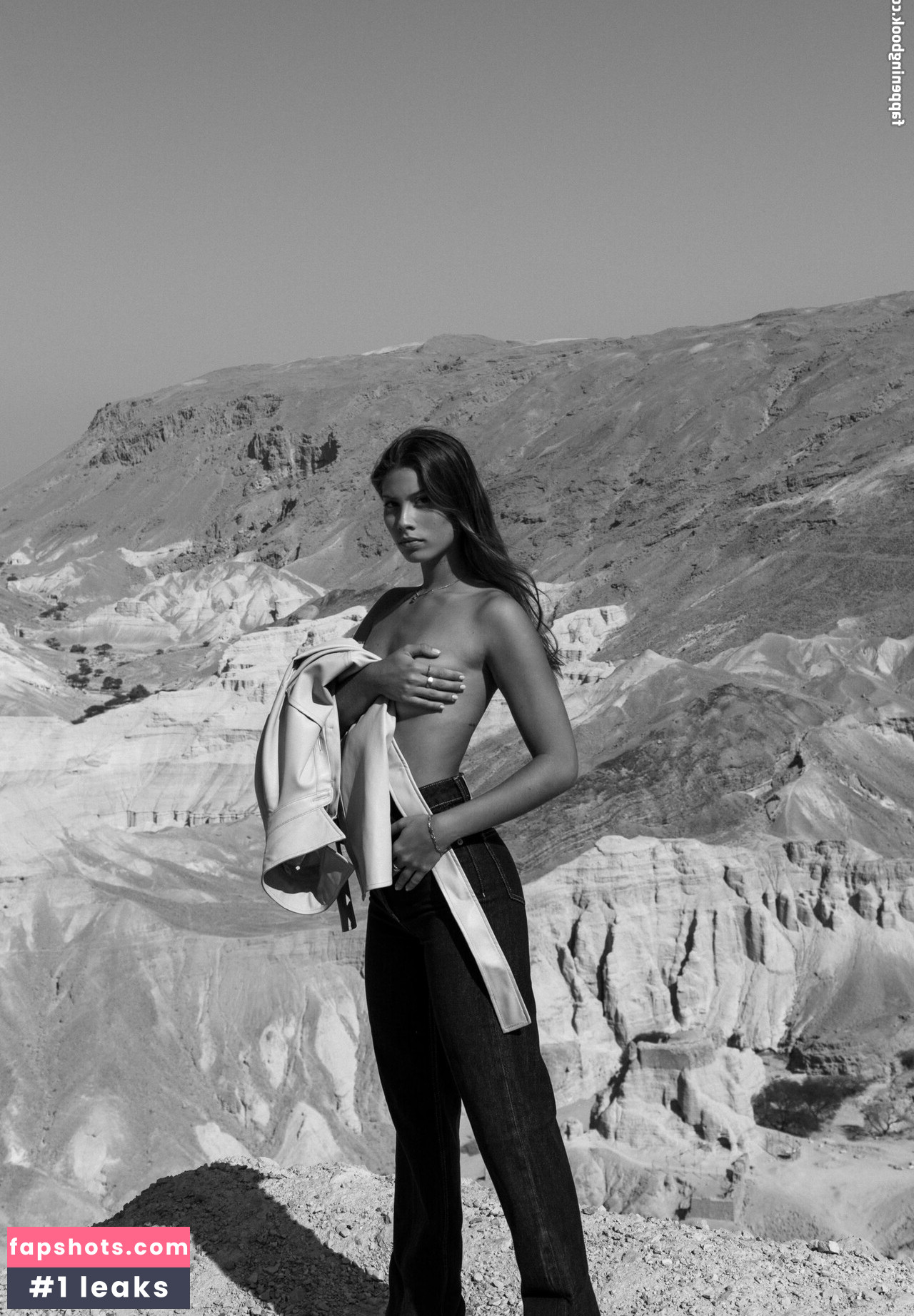 Yeela Frumkin gallery photo #9