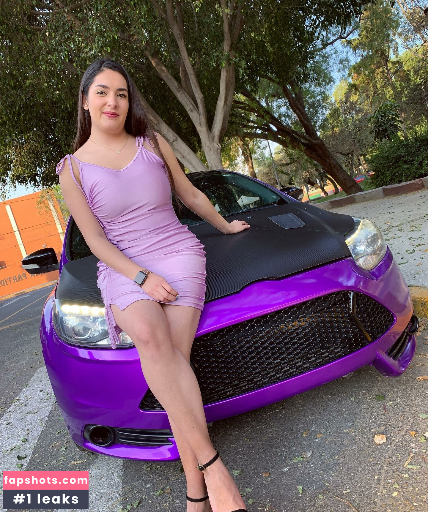 Yeo Speed nude babe gallery