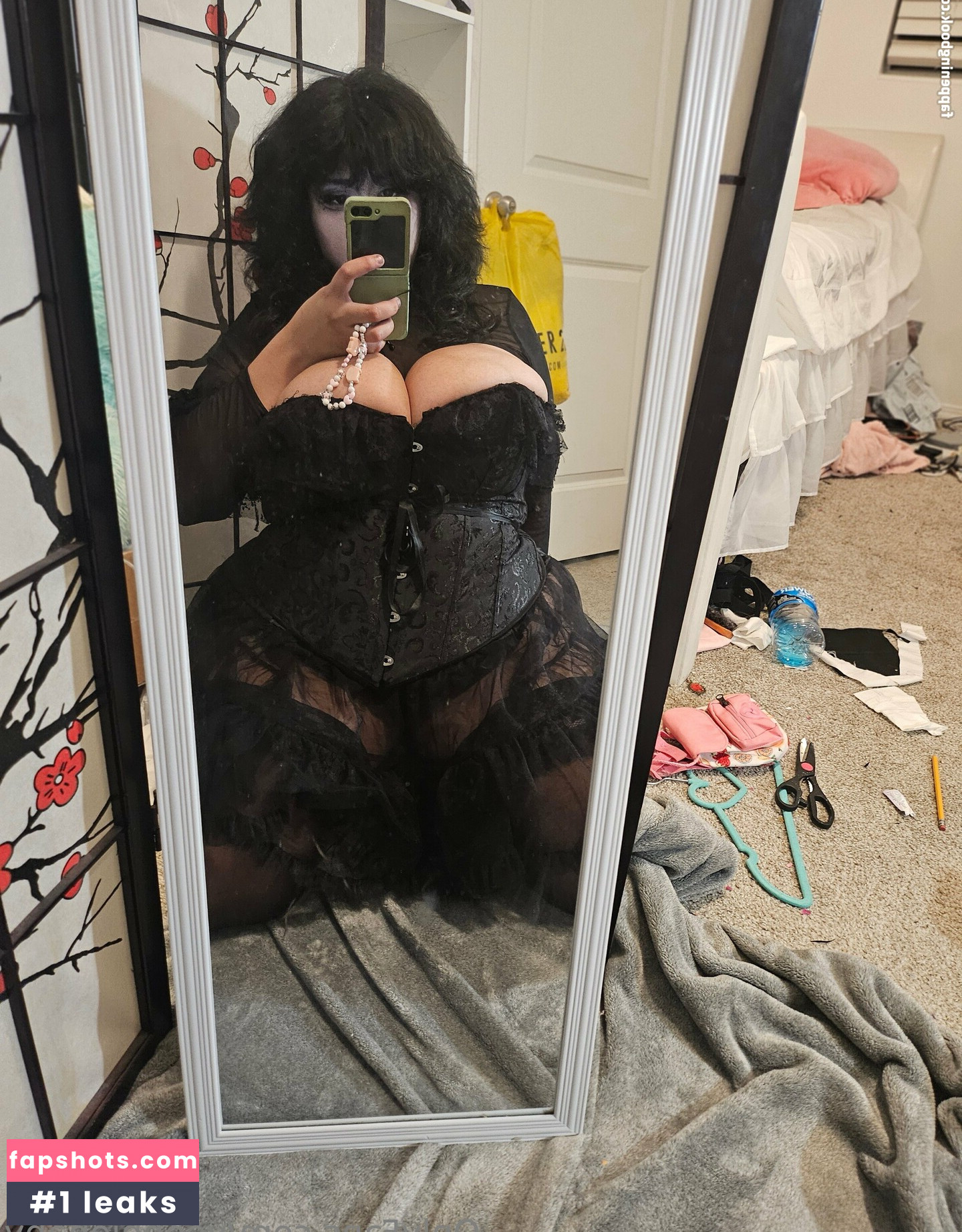 Yeonniebaby gallery photo #3