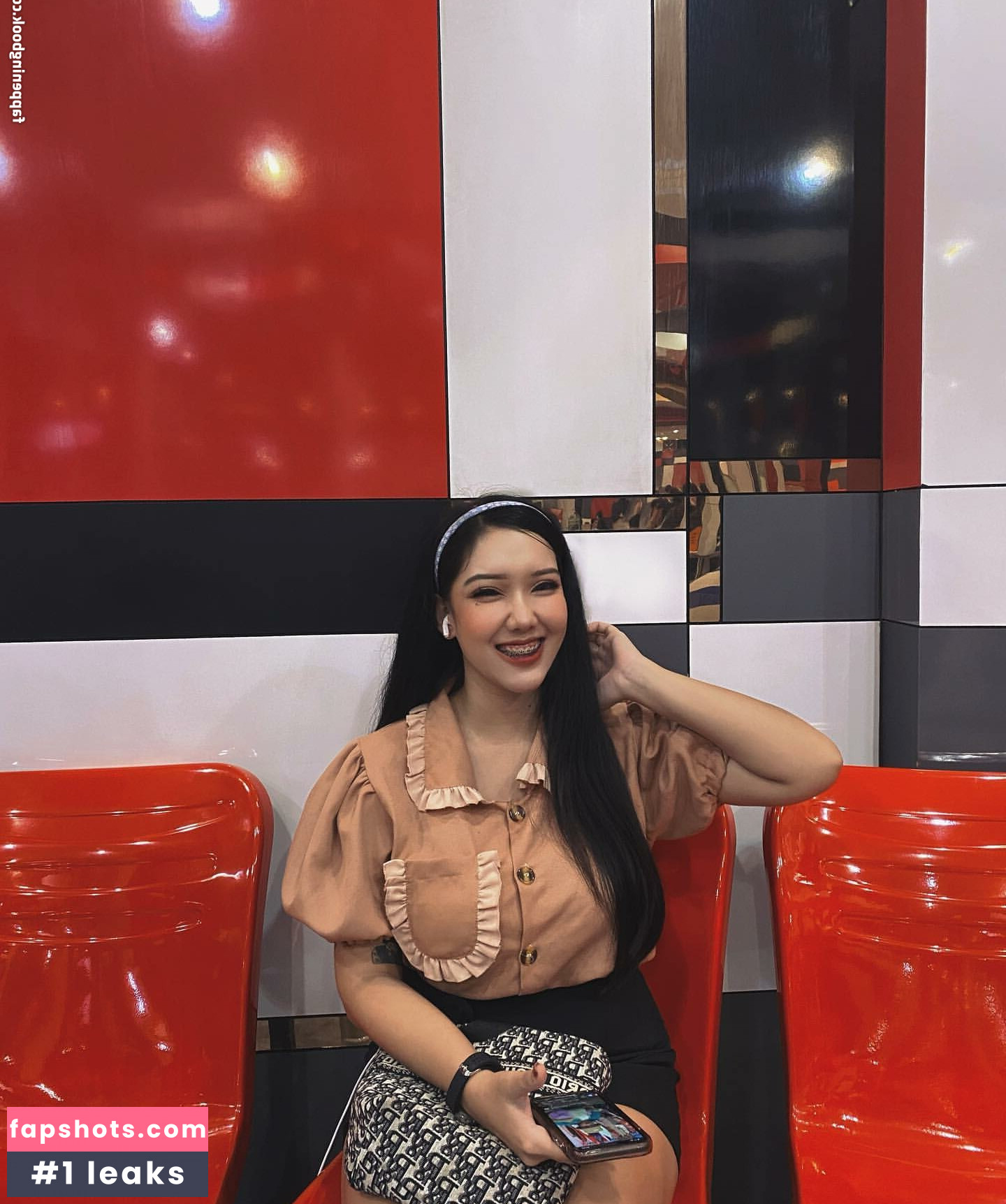 Yes Give gallery photo #25