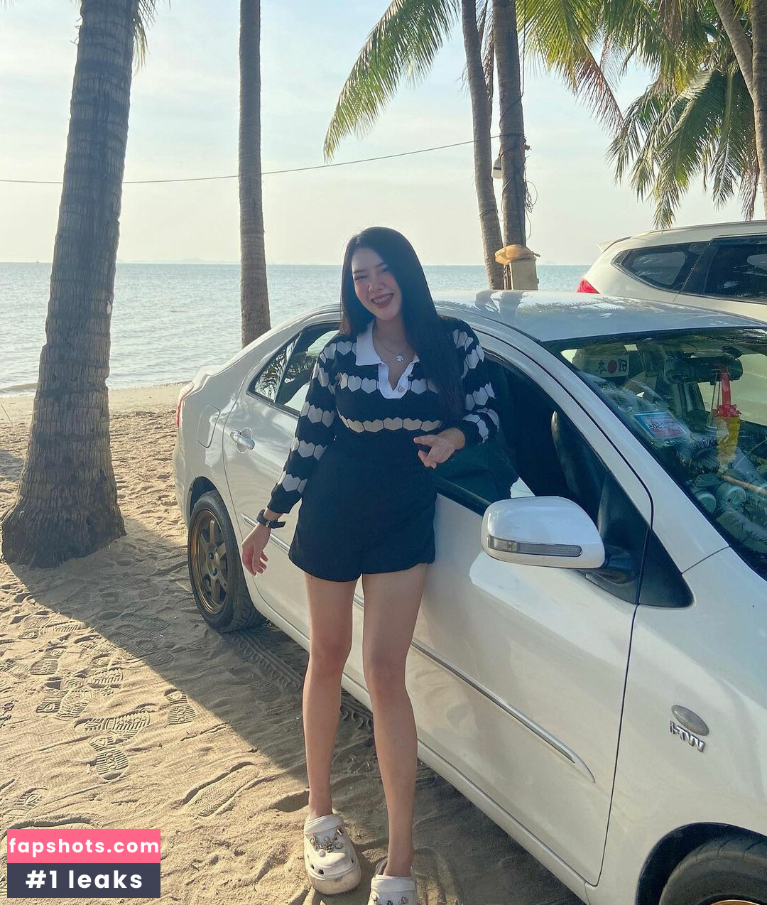 Yes Give gallery photo #29