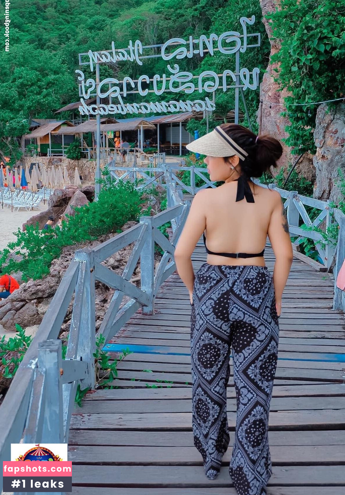 Yes Give gallery photo #46