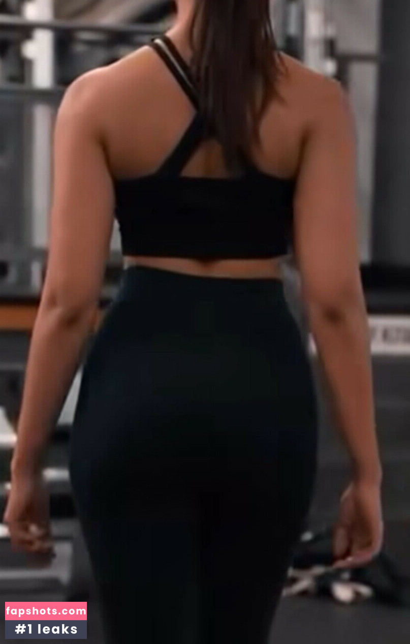 Yesha Sagar gallery photo #11