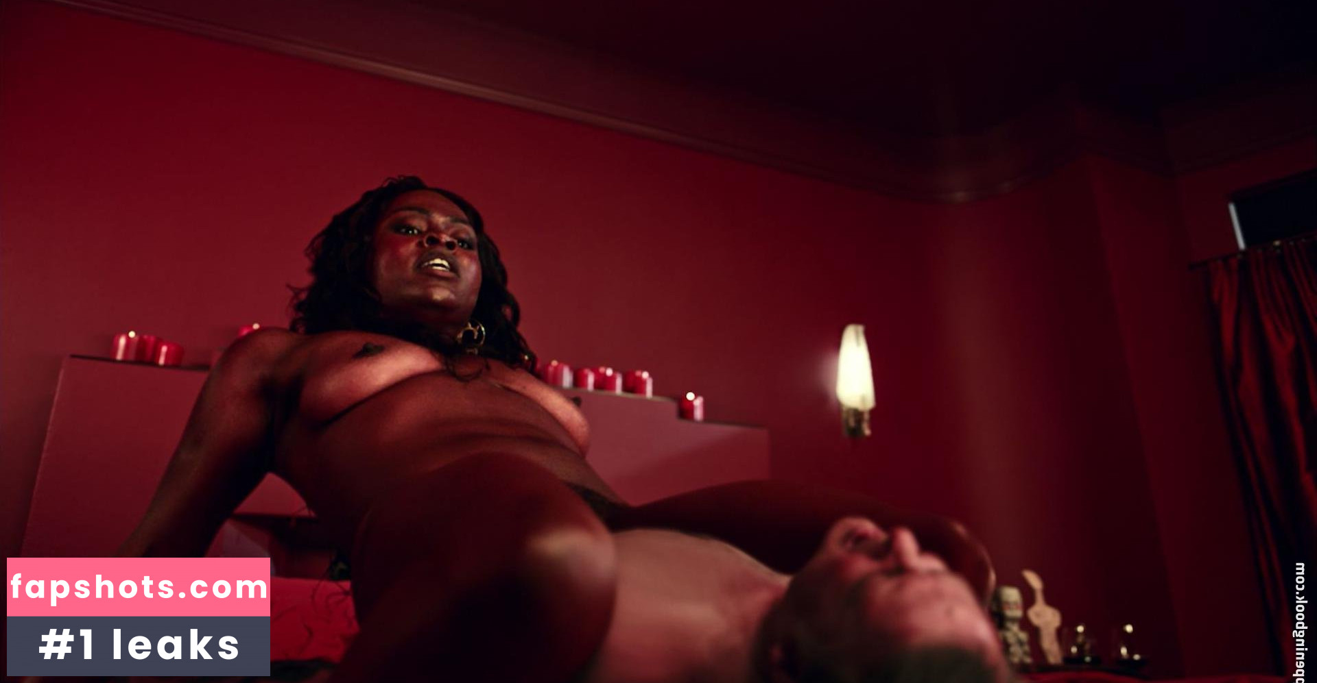 Yetide Badaki gallery photo #20