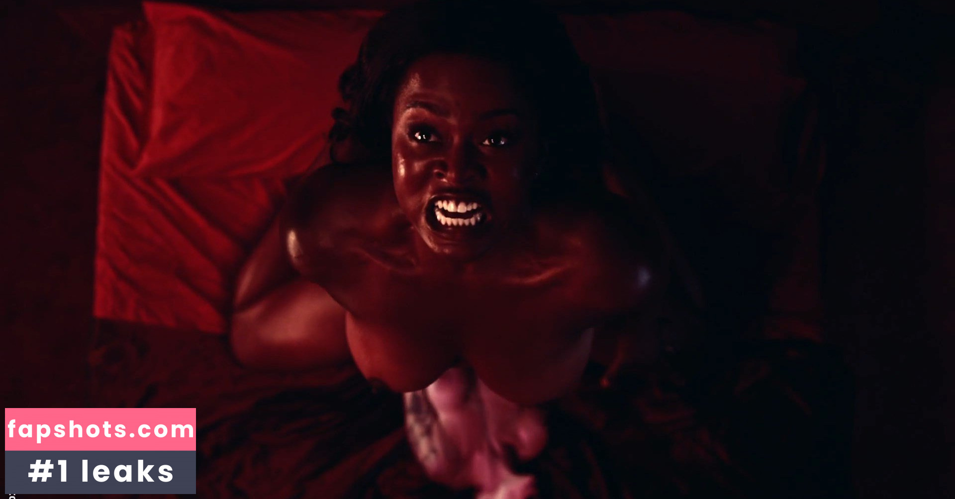 Yetide Badaki gallery photo #10