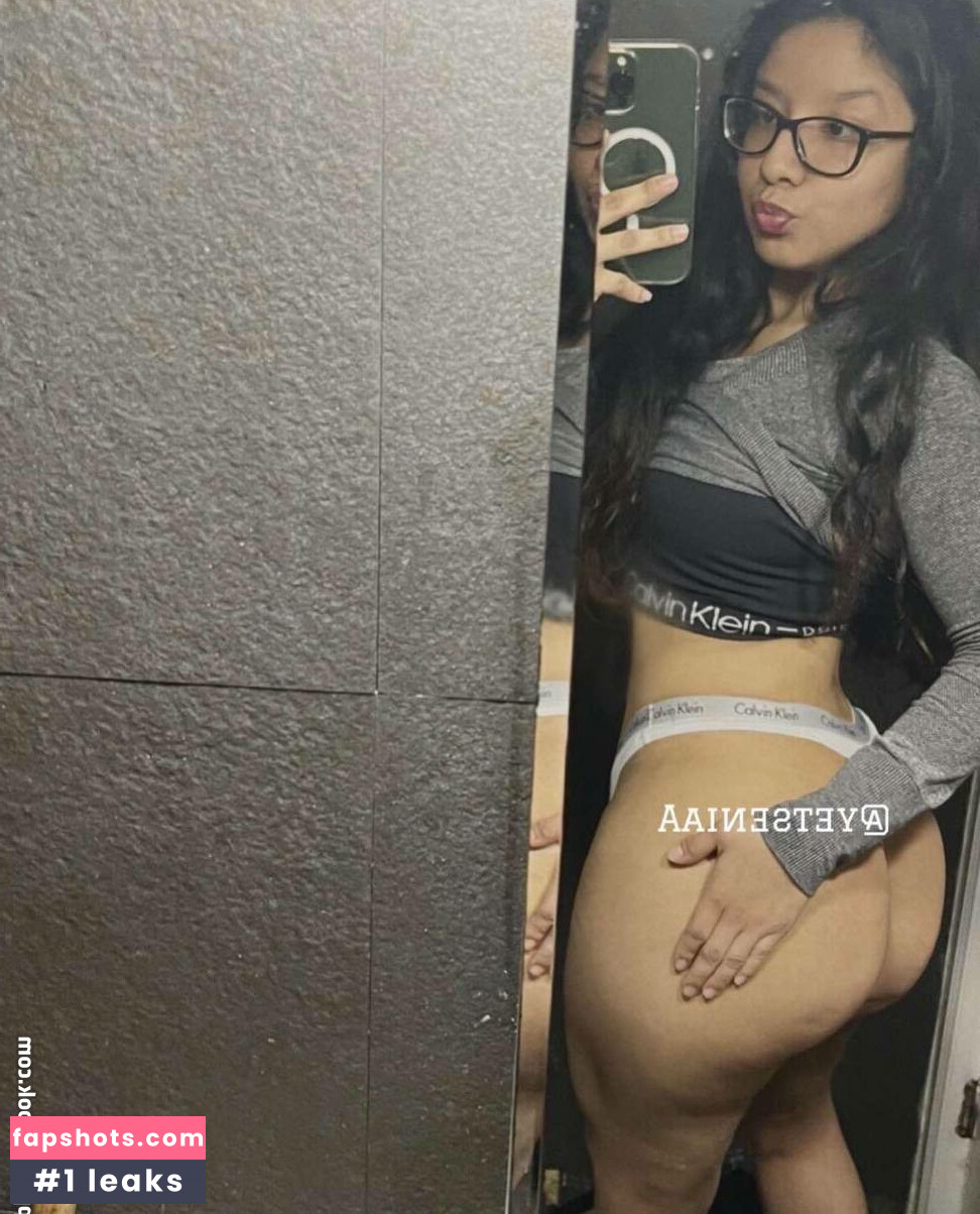 yetseniaa gallery photo #28