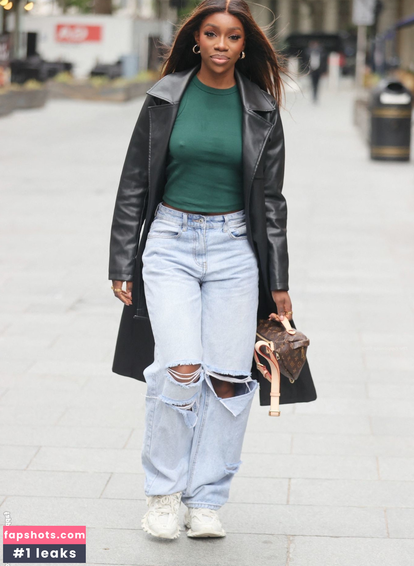 Yewande Nude Leaks OnlyFans Photos #16 - LeakJerk