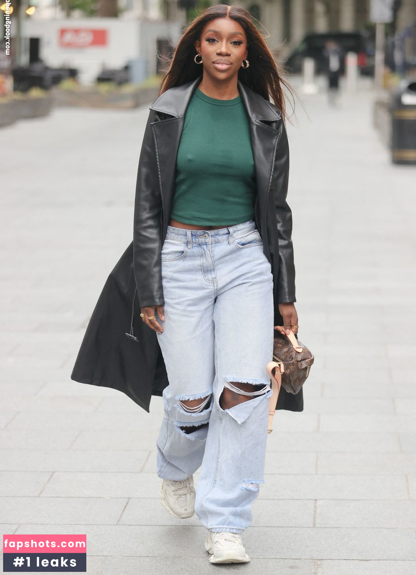 Yewande Nude Leaks OnlyFans Photos #8 - LeakJerk