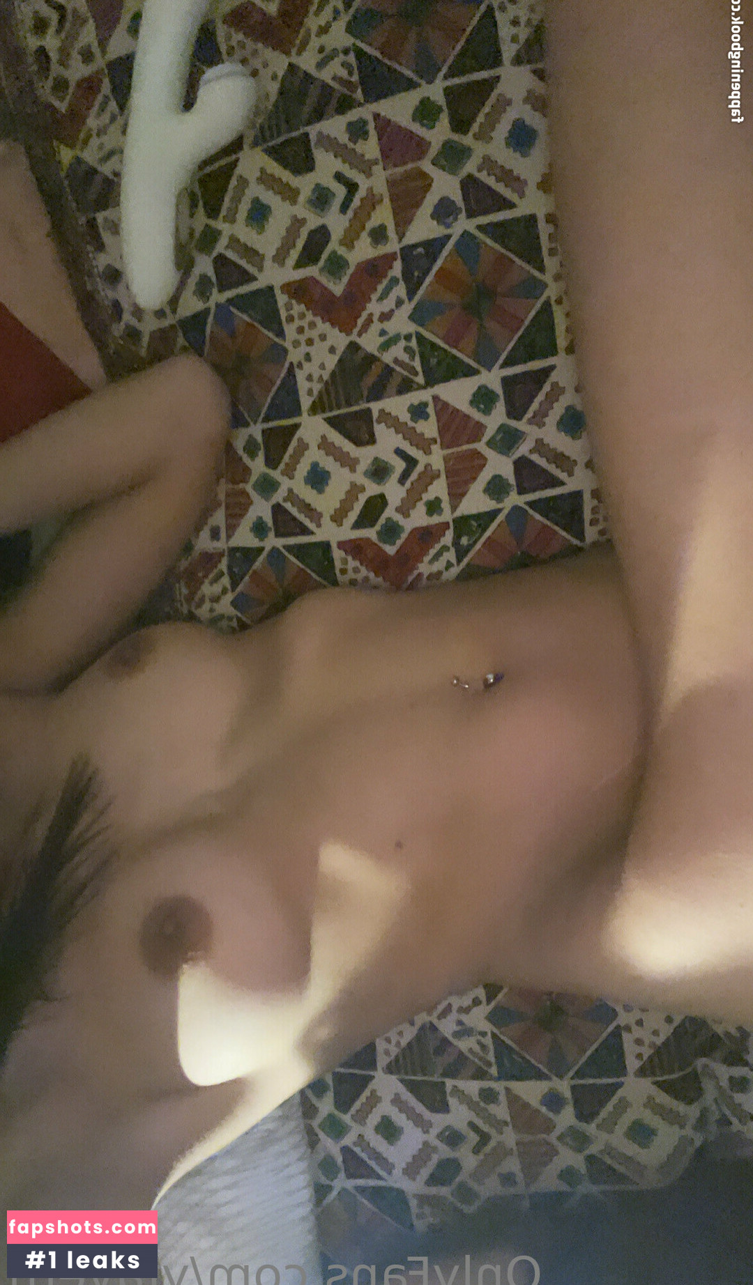 yfaveth gallery photo #10