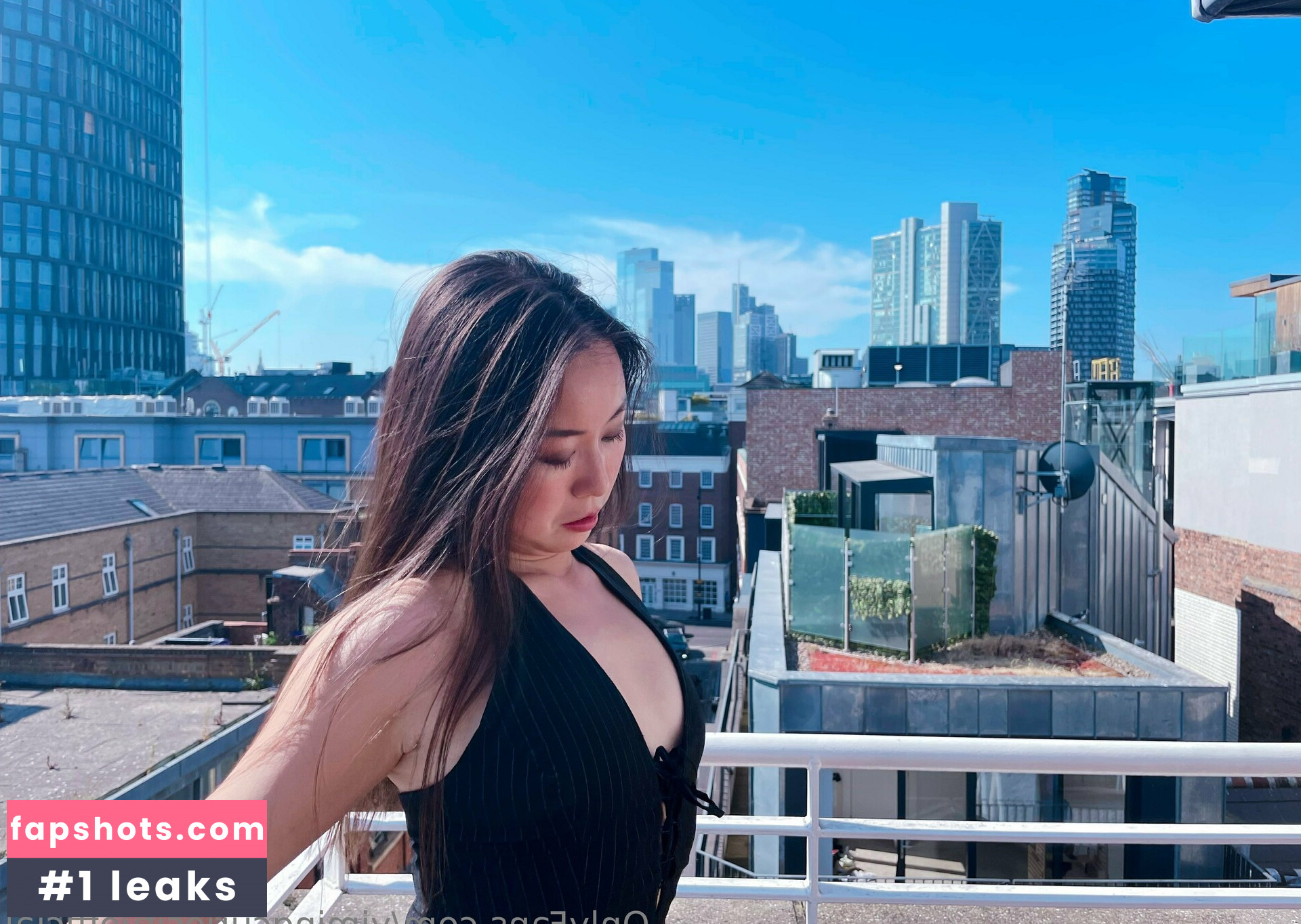 yimingcuriosityofficial gallery photo #5