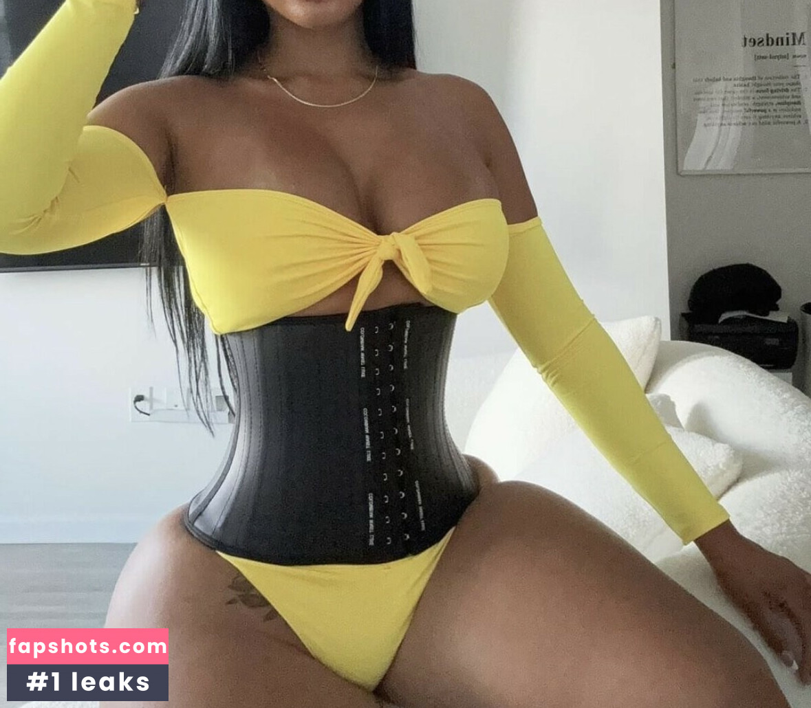 Yineth Moreno Nude Leaks OnlyFans Photos #7 - LeakJerk