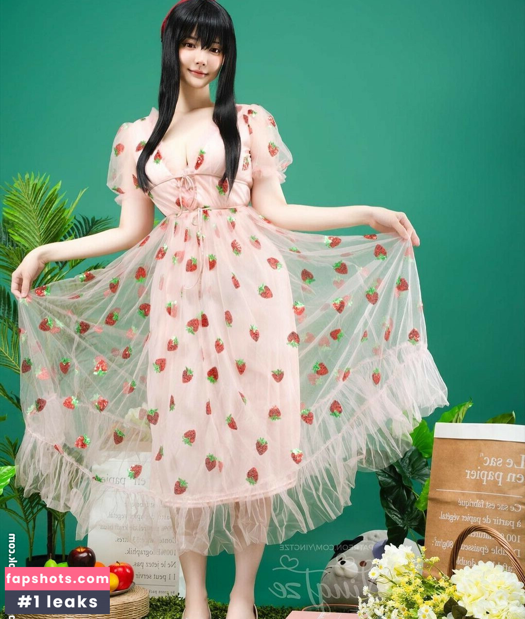 Ying Tze gallery photo #116