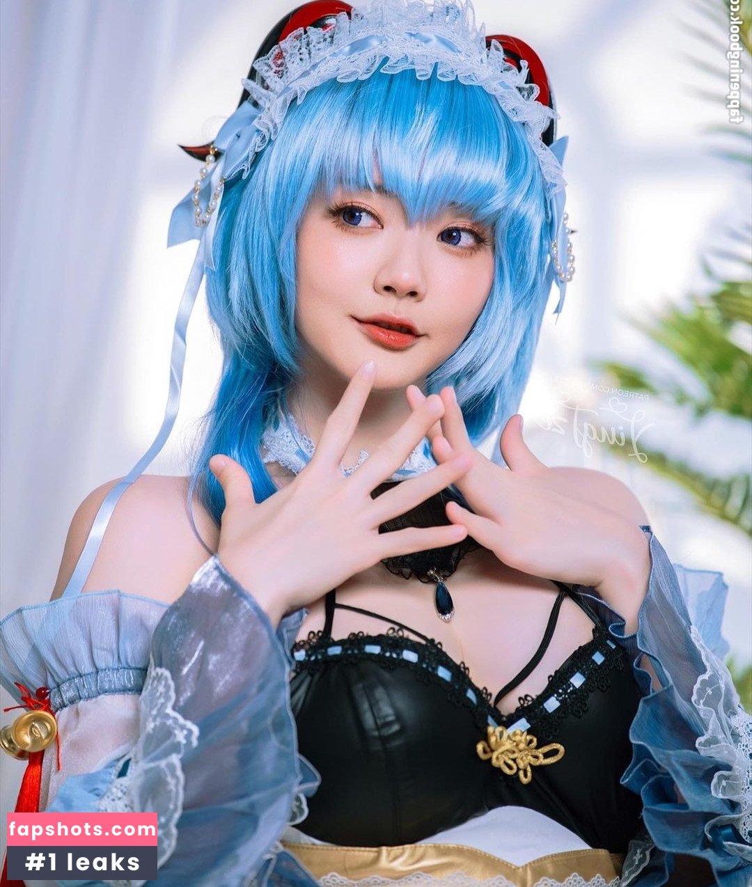 Ying Tze gallery photo #127