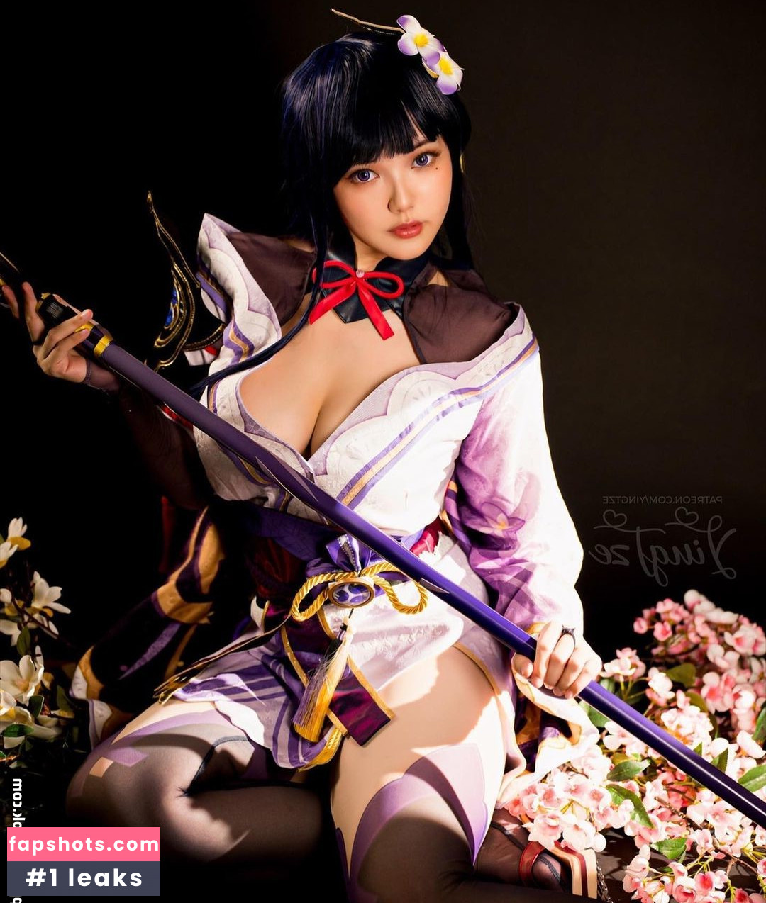 Ying Tze gallery photo #131