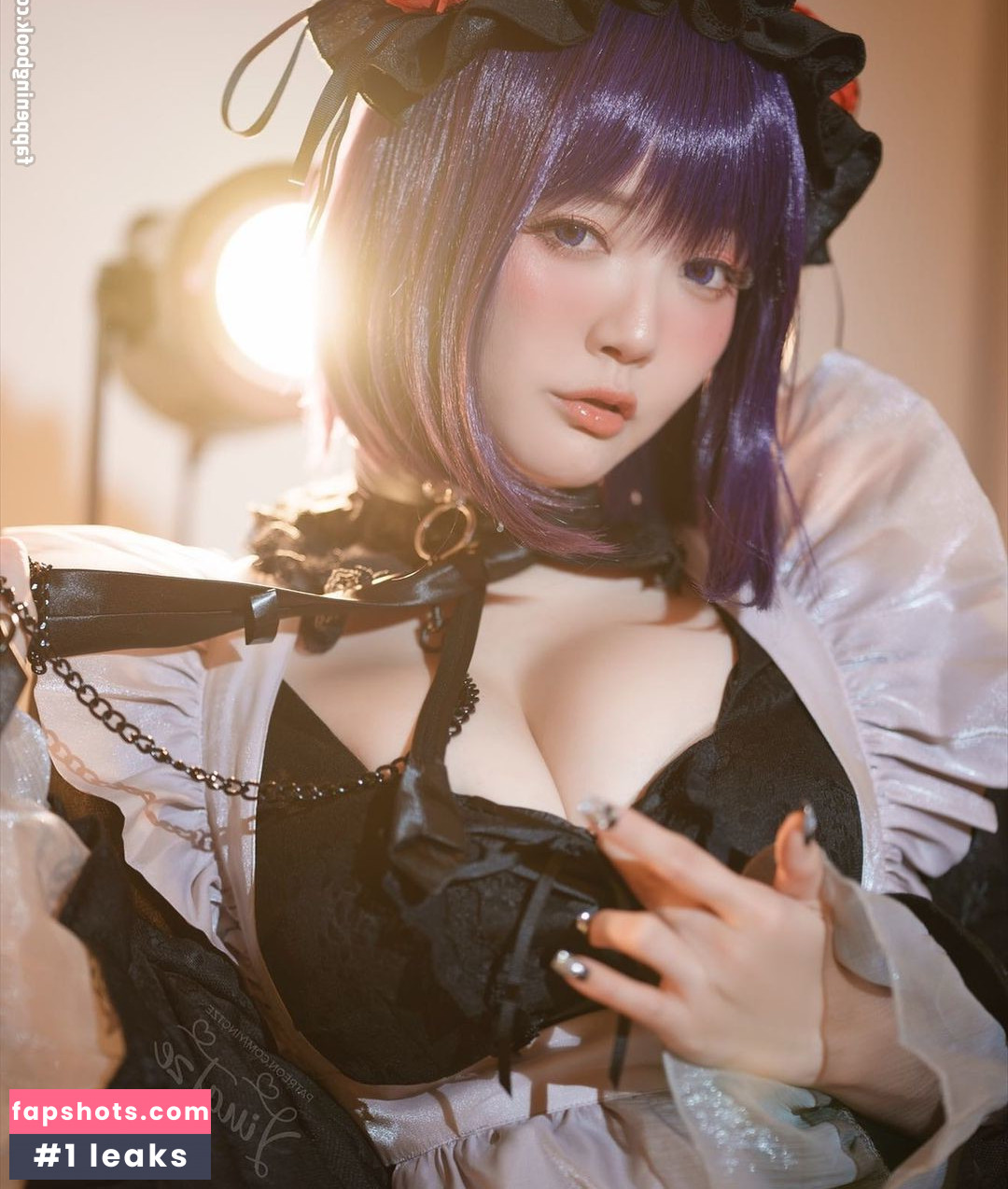 Ying Tze gallery photo #132