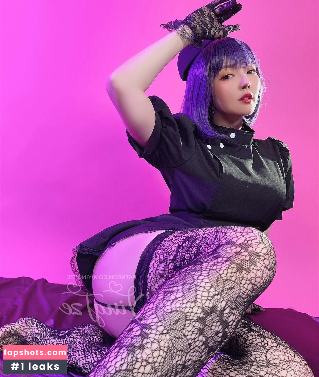 Ying Tze gallery photo #134