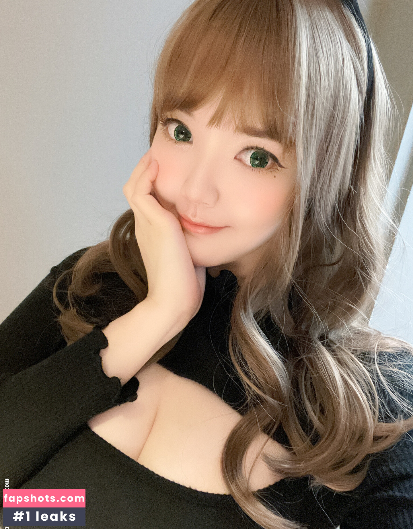 Ying Tze gallery photo #19