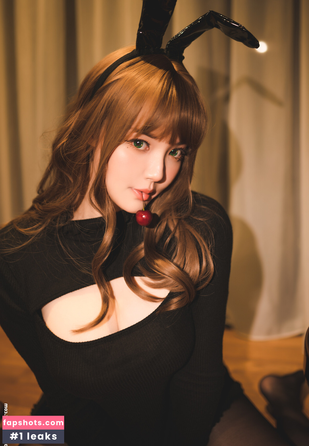 Ying Tze gallery photo #28