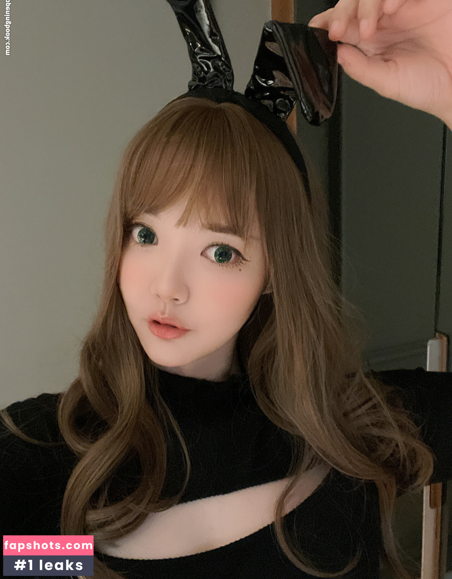 Ying Tze gallery photo #30