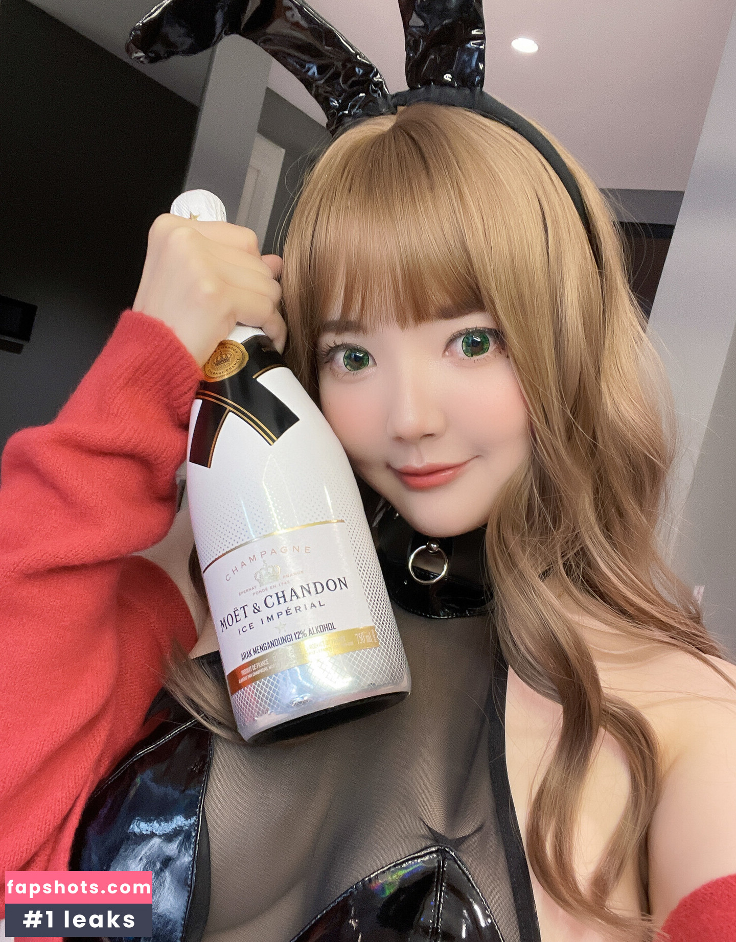 Ying Tze gallery photo #33