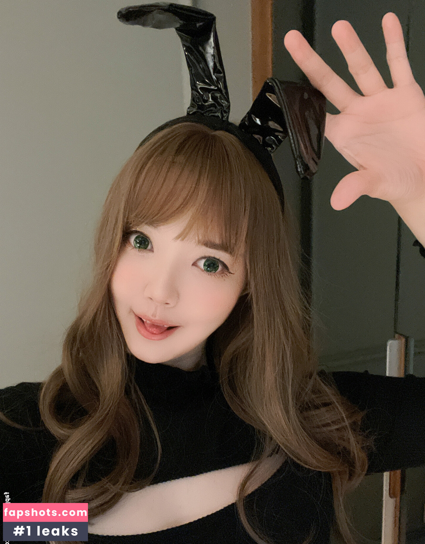 Ying Tze gallery photo #34