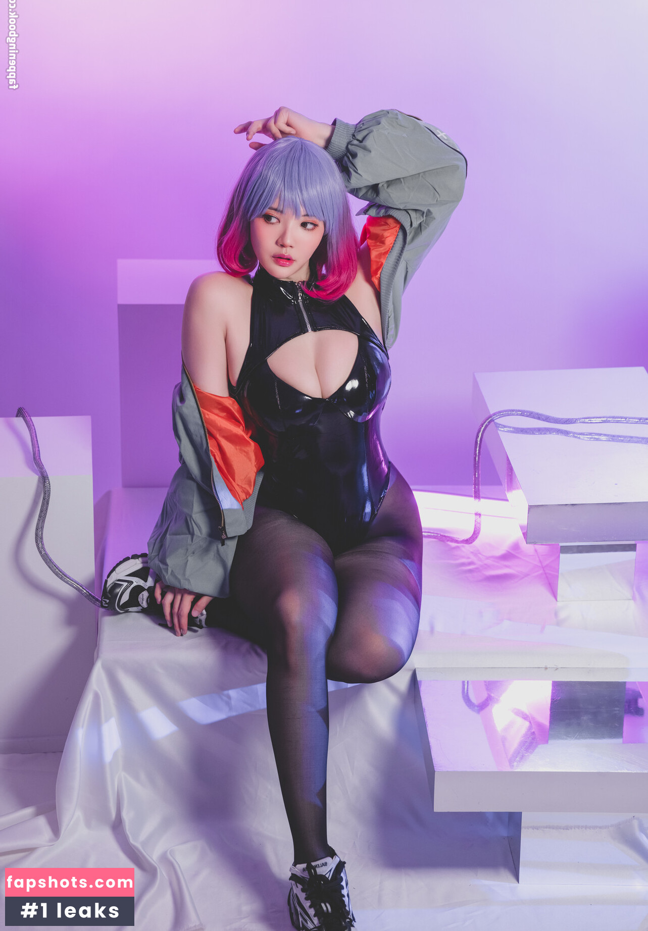 Ying Tze gallery photo #53