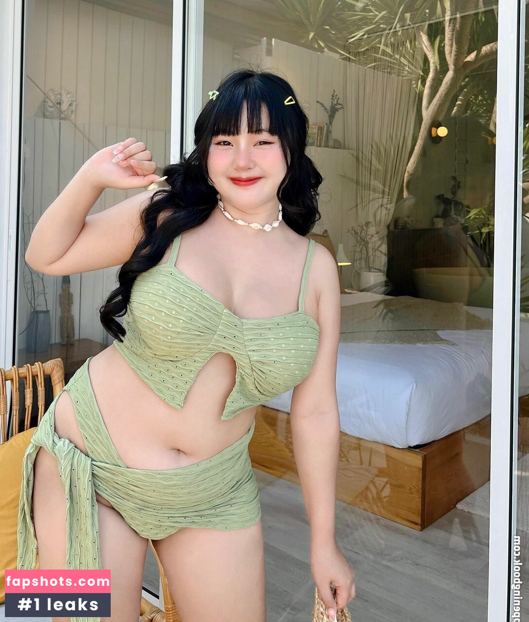 Yinnxmuayy gallery photo #16