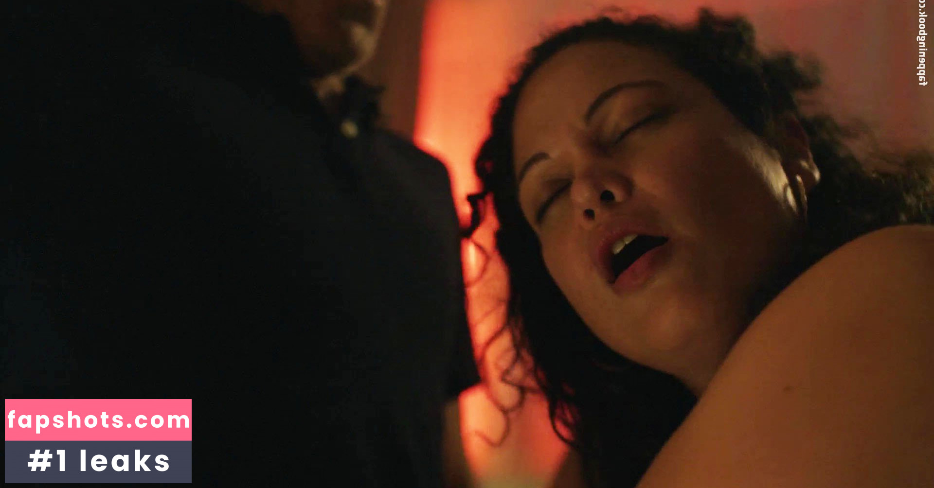 Yinoelle Colón gallery photo #3