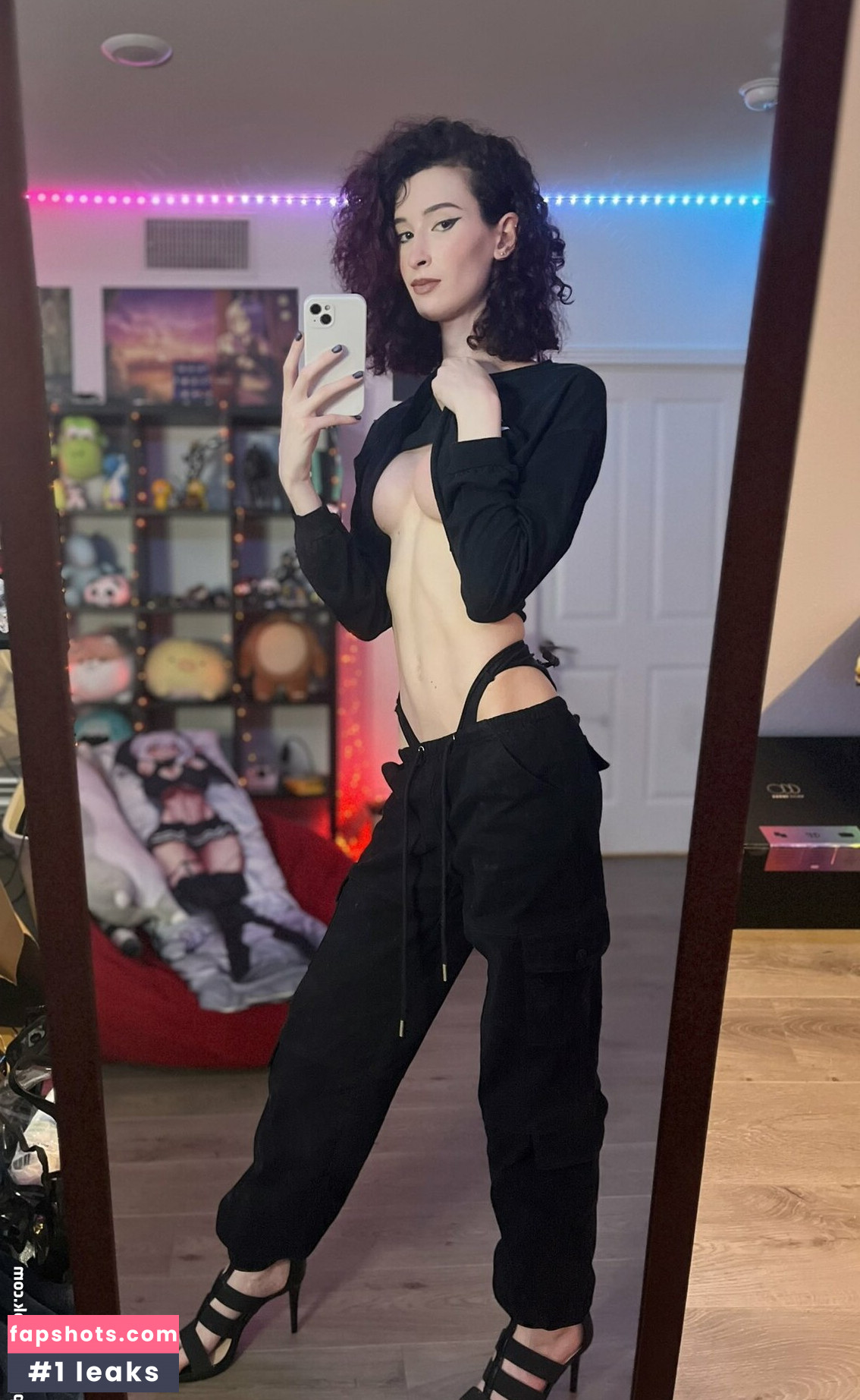 Yishai gallery photo #51