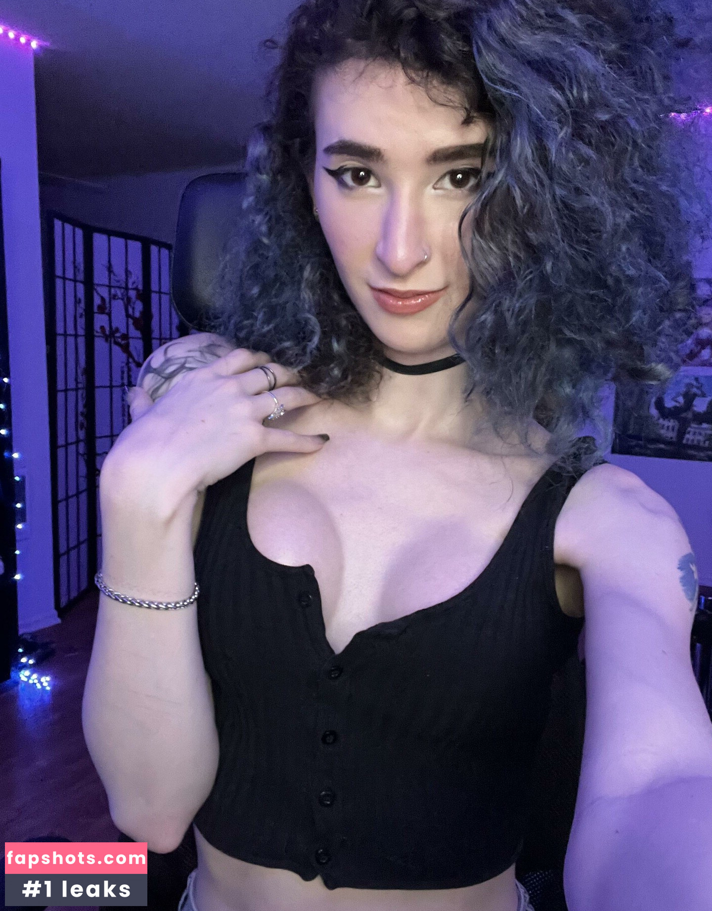 Yishai gallery photo #55