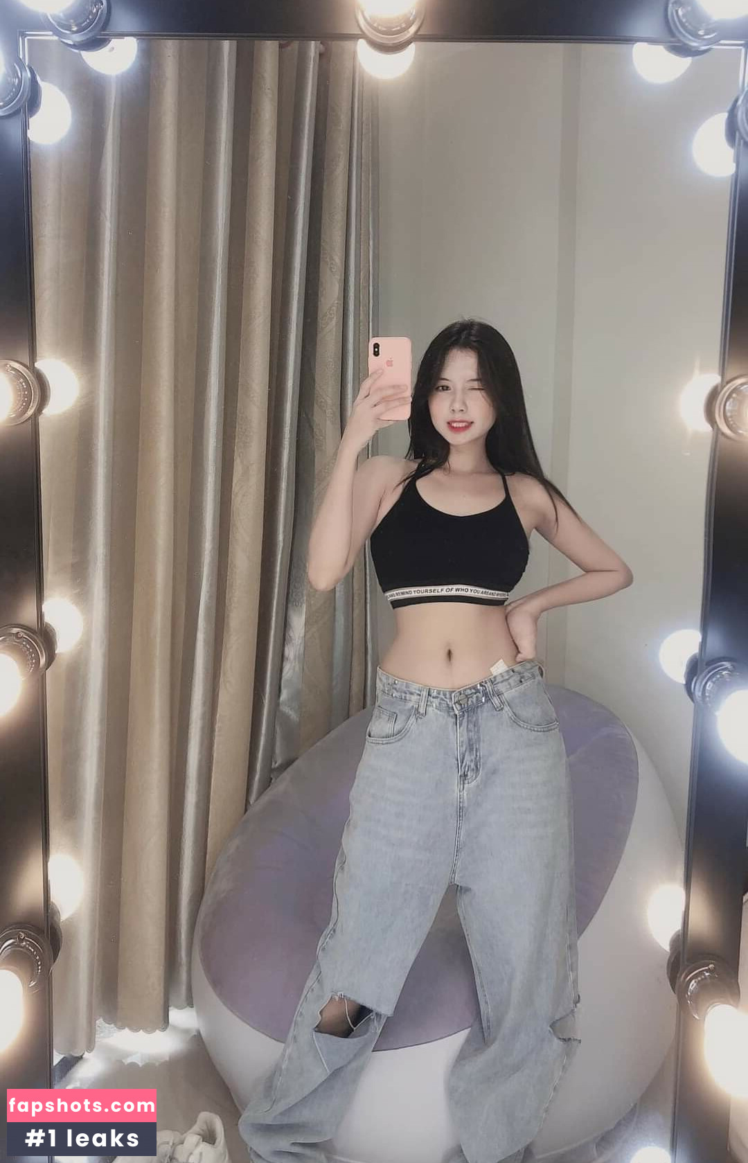 YiYi gallery photo #29