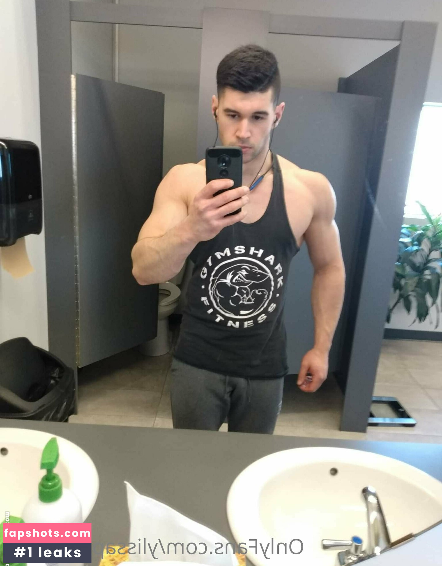 ylissaprettymanfree Nude Leaks OnlyFans Photos #19 - Fapshots