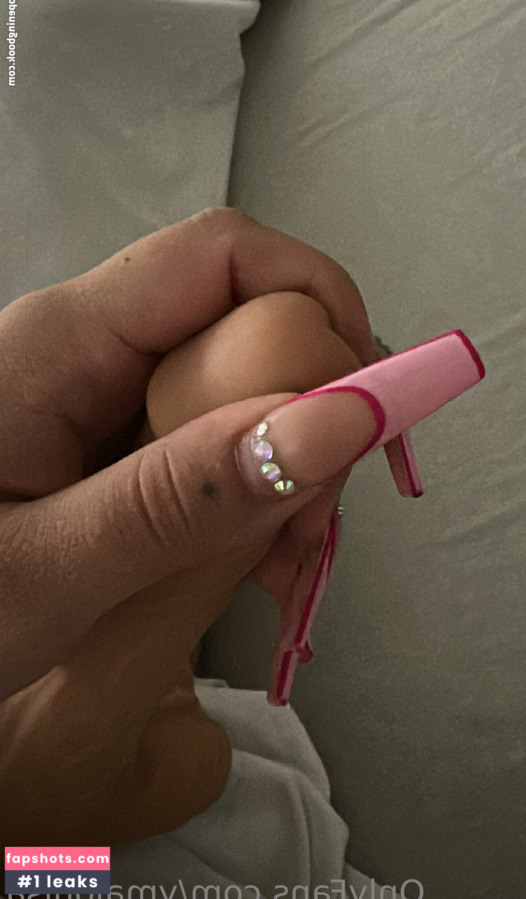 ymalouisa gallery photo #10