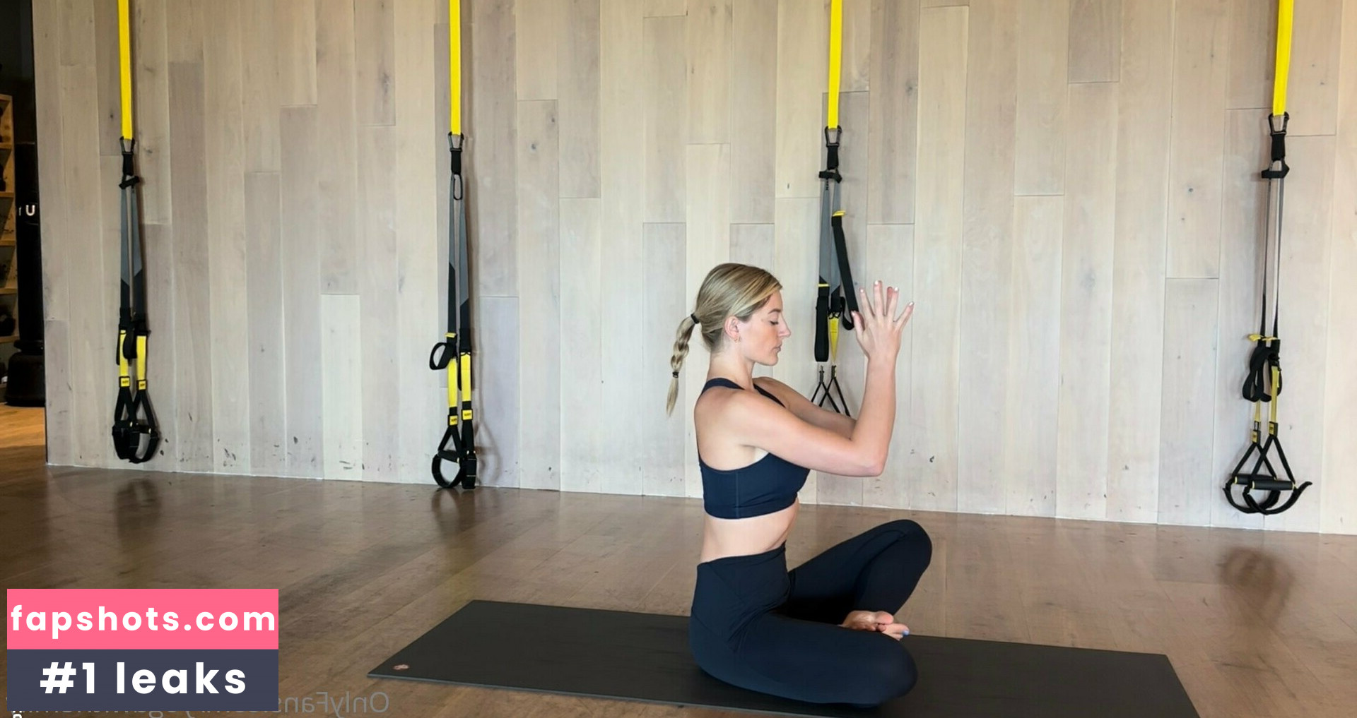 yogawithemily Nahé úniky fotek pouze od fanoušků #8 - Fapshots