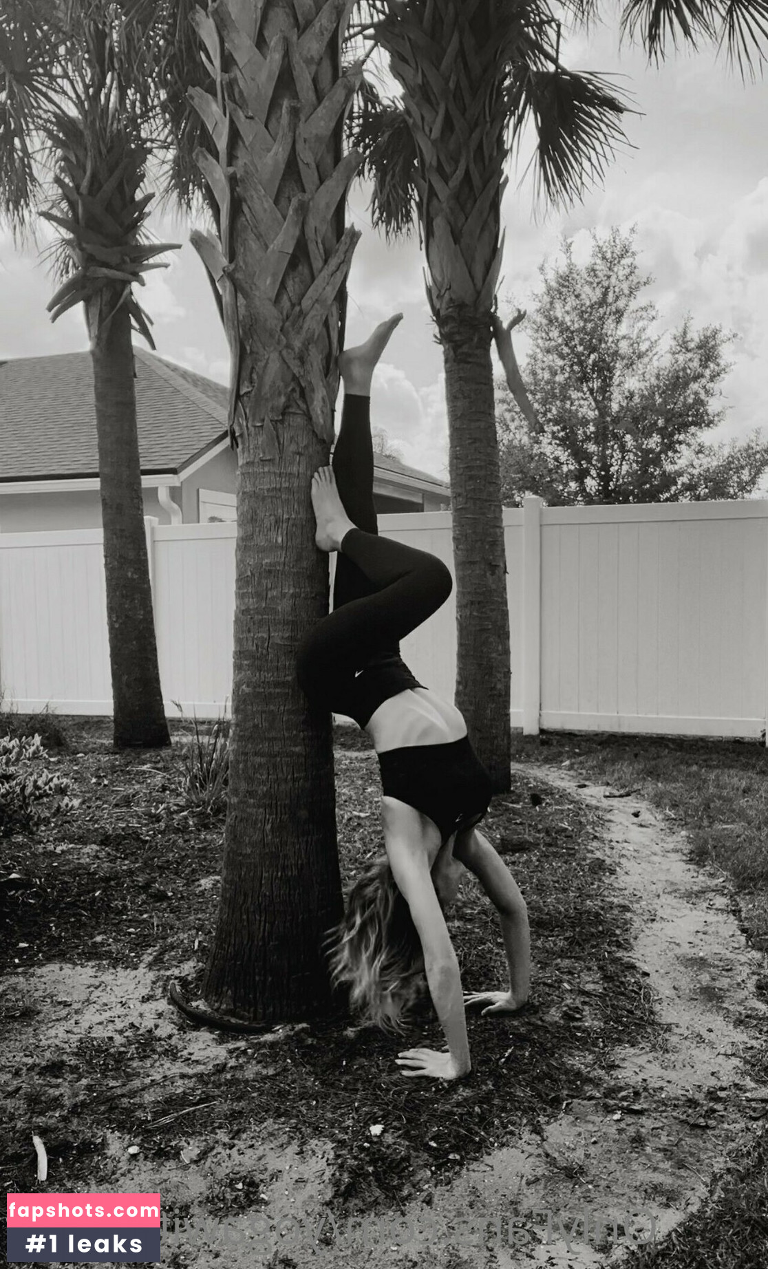 yogawithemily Nahé úniky fotek pouze od fanoušků #9 - Fapshots