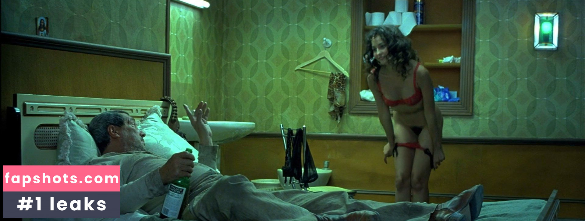 Yoima Valdés gallery photo #15