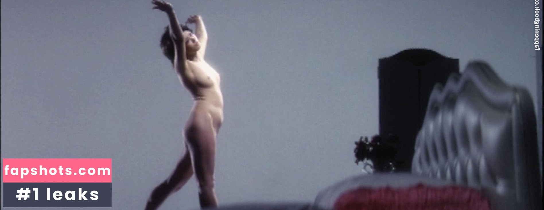 Yoko Shiraki gallery photo #8