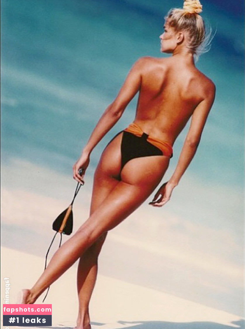 Yolanda Hadid gallery photo #6